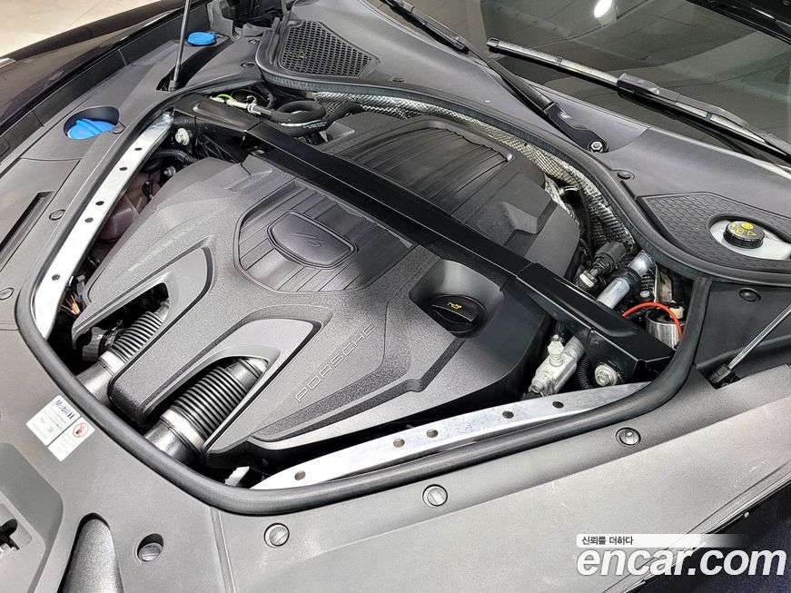 Porsche Panamera 2022