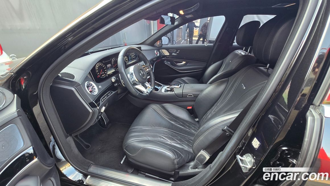 Mercedes-Benz S-Class 2020