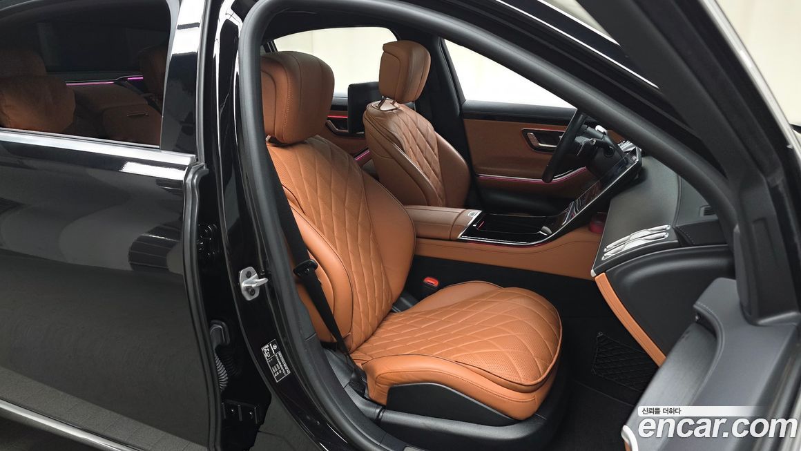 Mercedes-Benz S-Class 2024