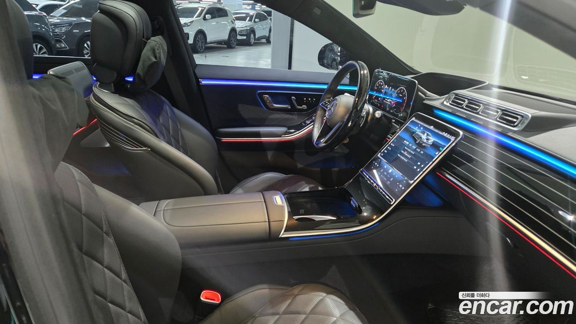 Mercedes-Benz S-Class 2025
