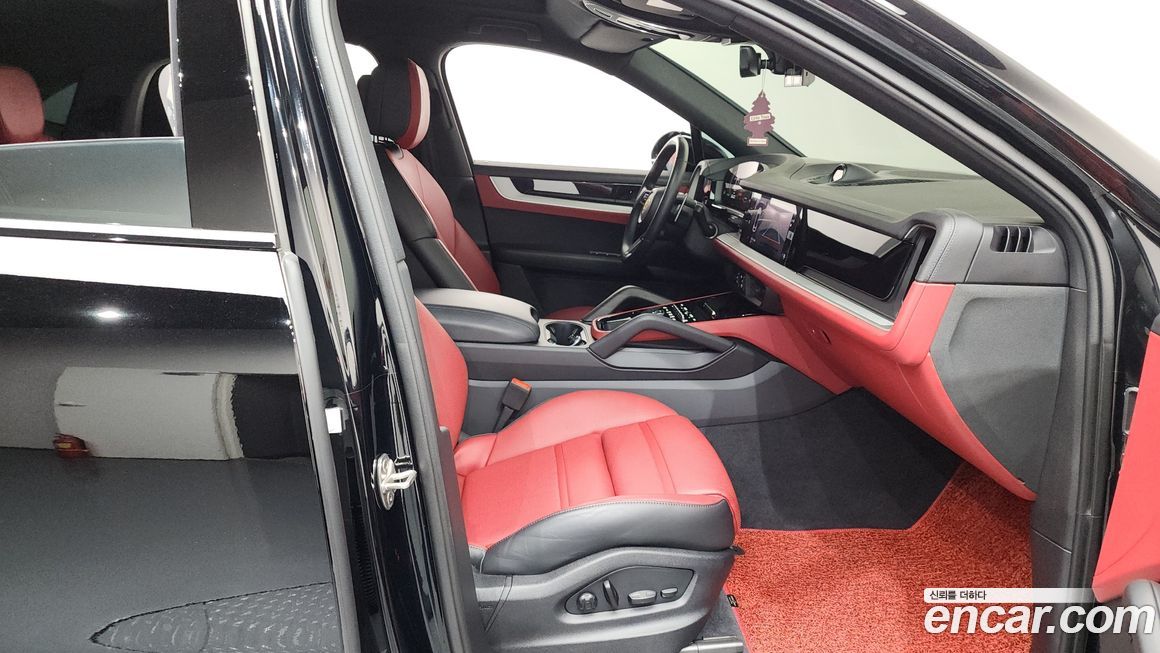 Porsche Cayenne 2024