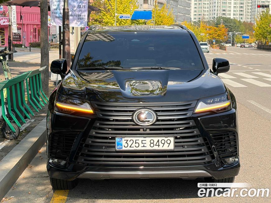 Lexus LX 2025