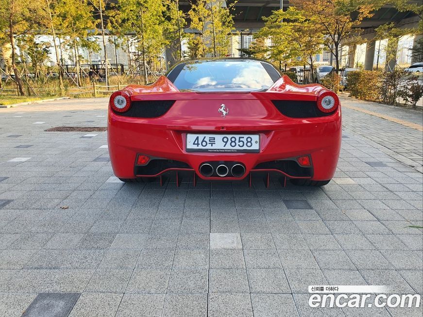 Ferrari 458 2013