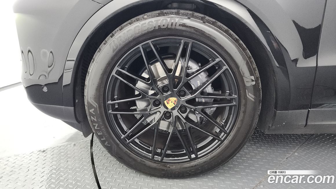 Porsche Cayenne 2024