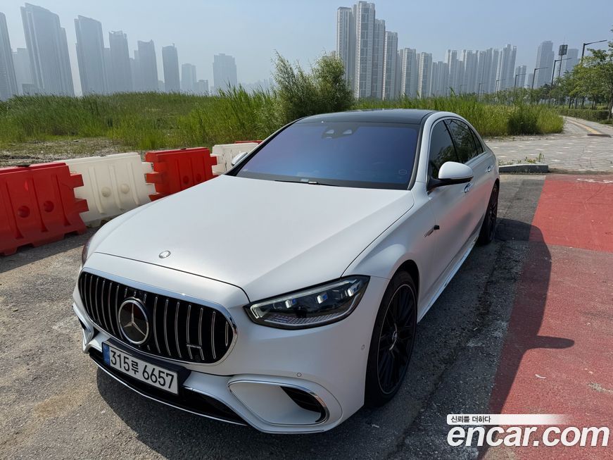 Mercedes-Benz S-Class 2024