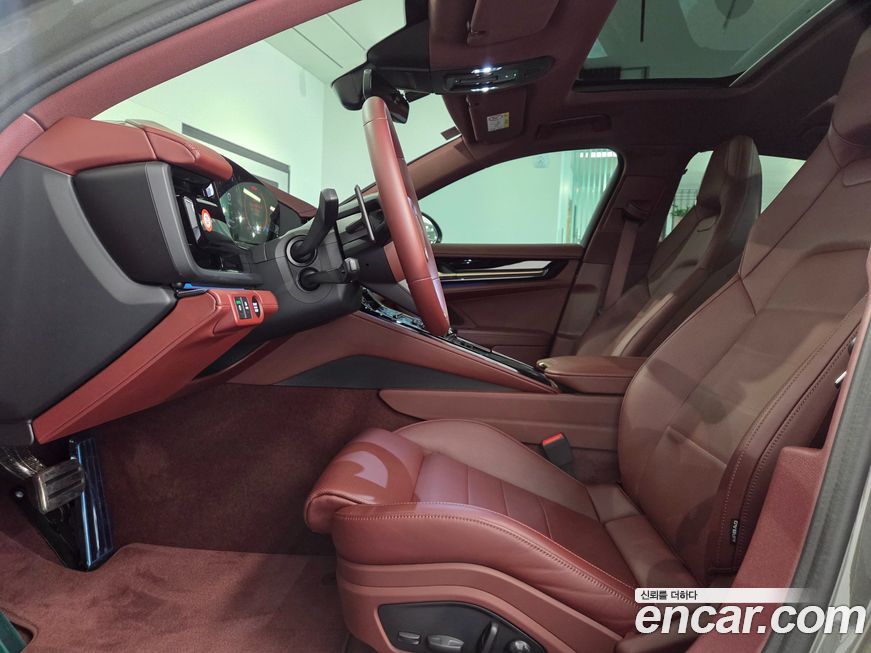 Porsche Panamera 2025