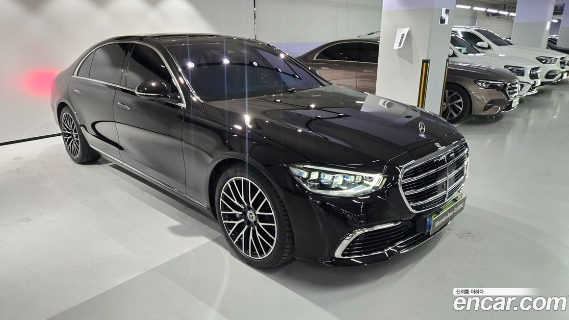 Mercedes-Benz S-Class 2025