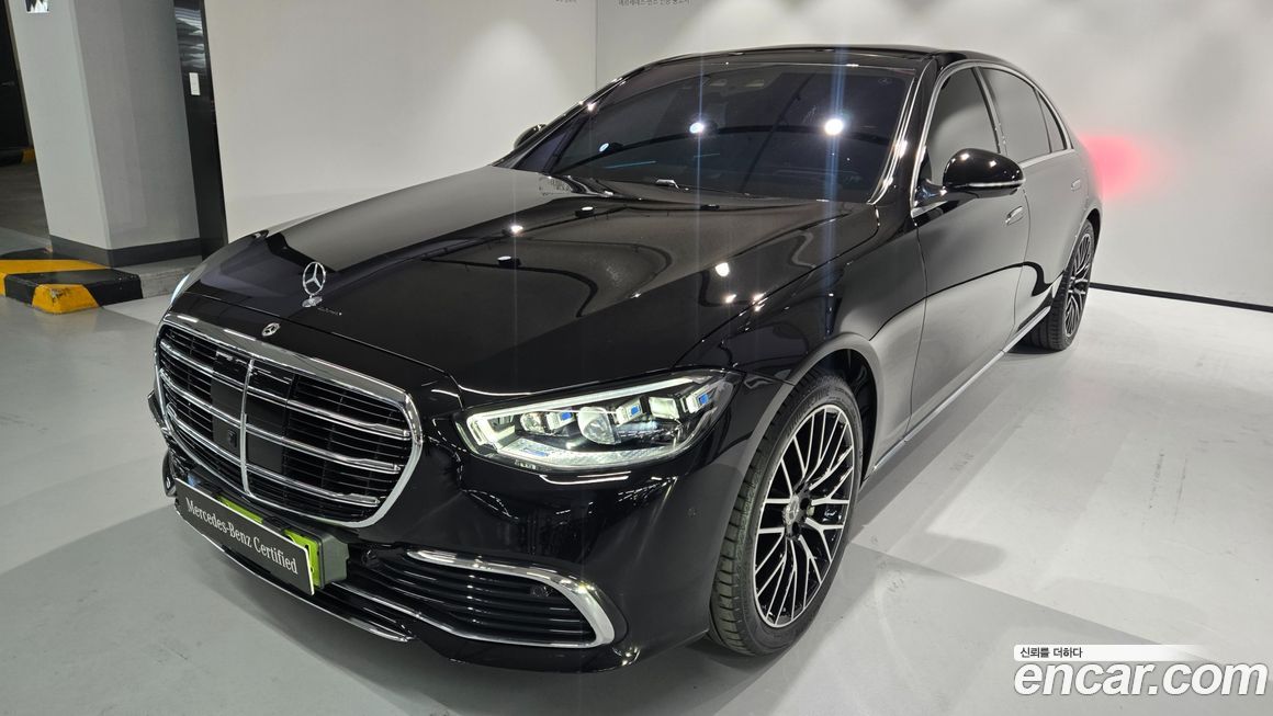 Mercedes-Benz S-Class 2025