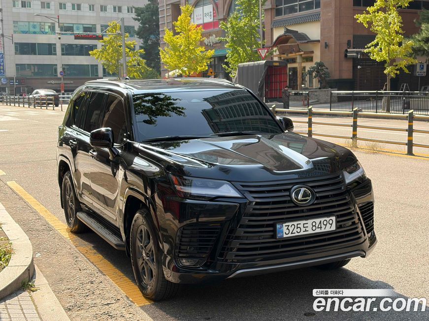 Lexus LX 2025