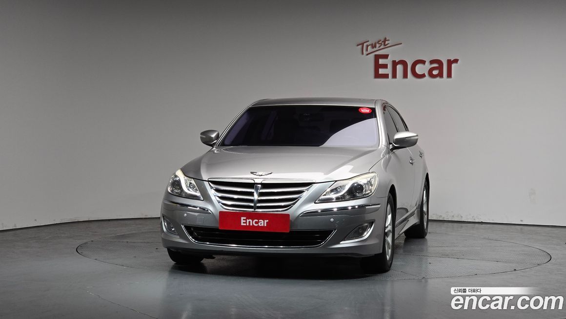 Hyundai Genesis 2012