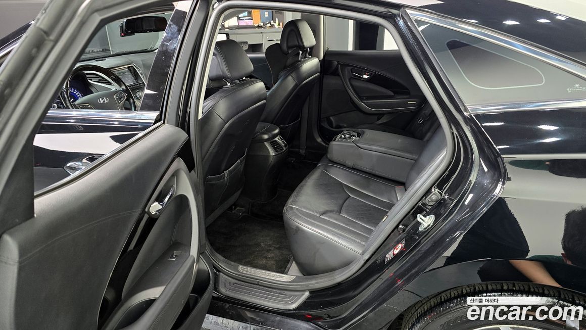 Hyundai Grandeur 2012