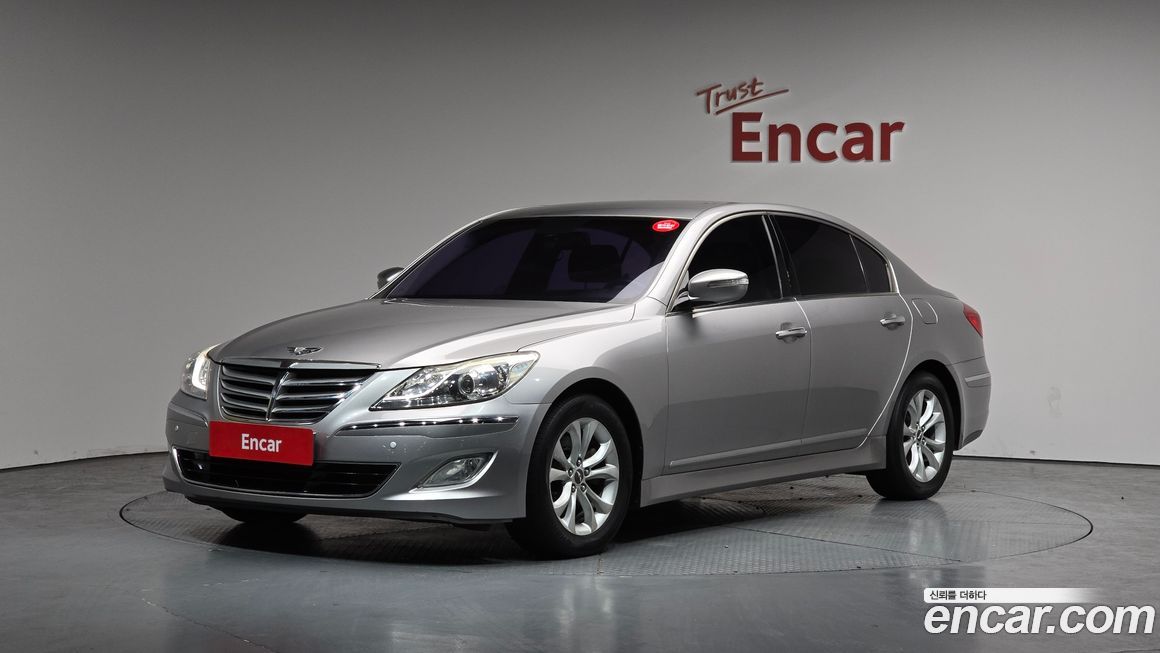 Hyundai Genesis 2012