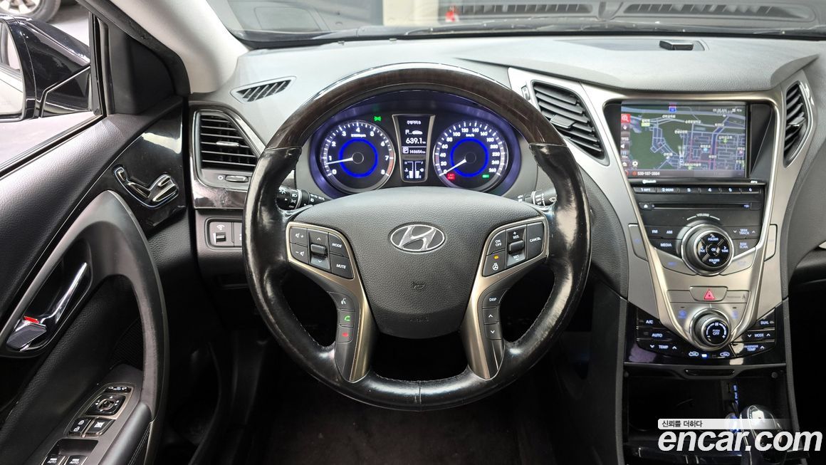 Hyundai Grandeur 2012