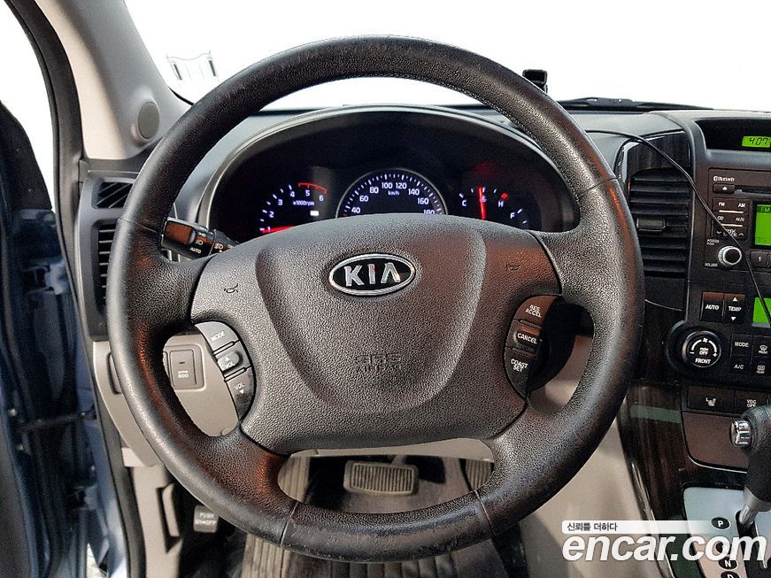 Kia Canival 2012