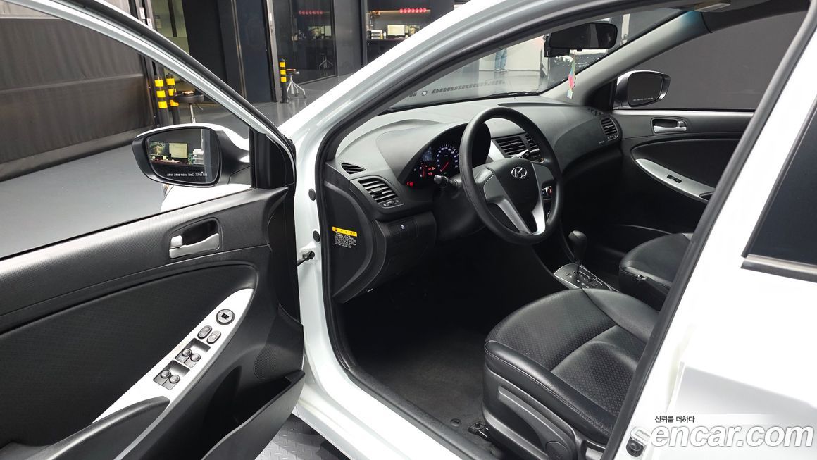 Hyundai Accent 2014