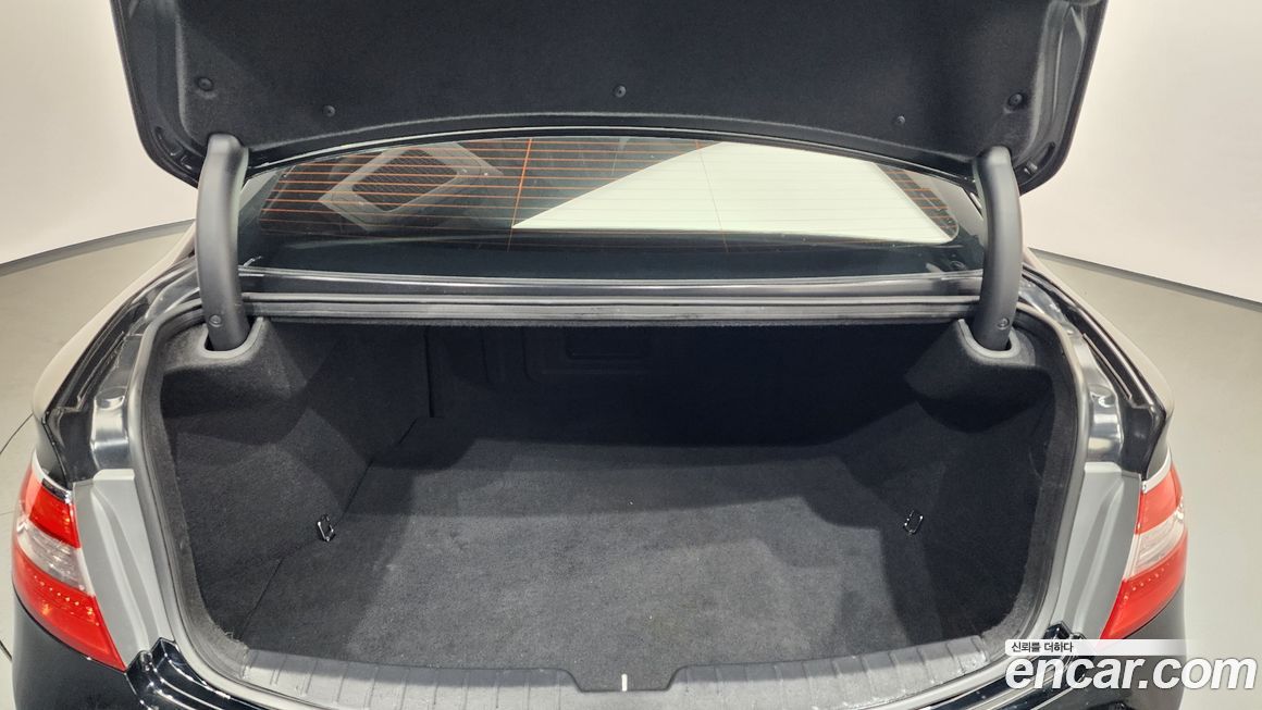 Hyundai Grandeur 2012