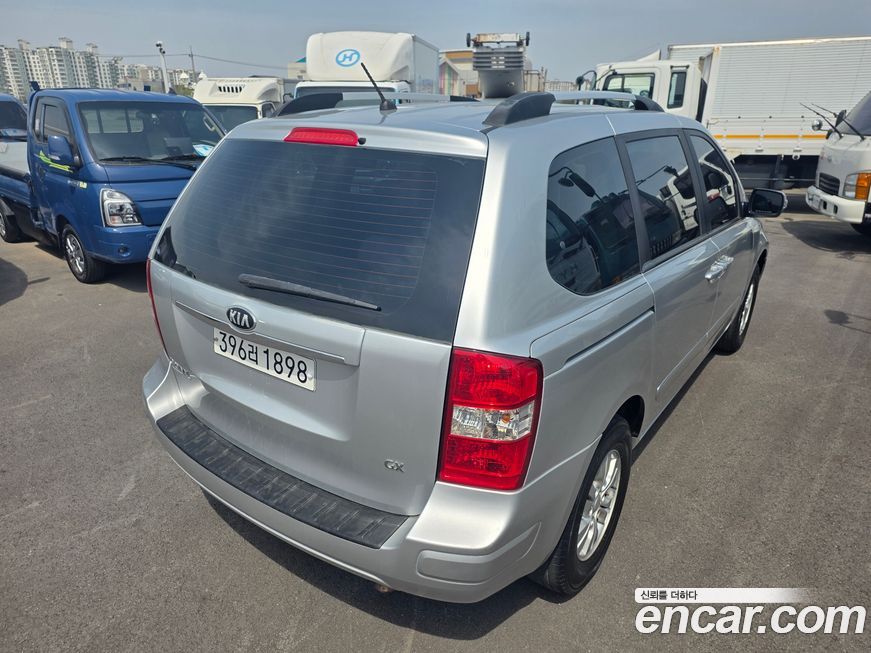 Kia Canival 2013