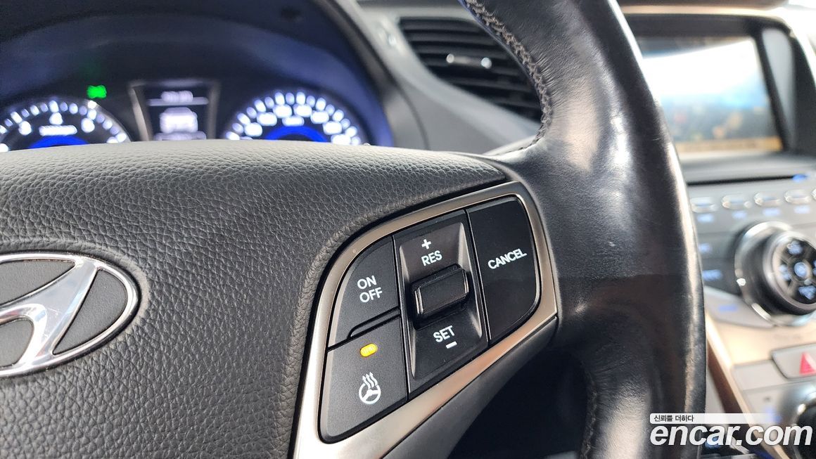 Hyundai Grandeur 2012