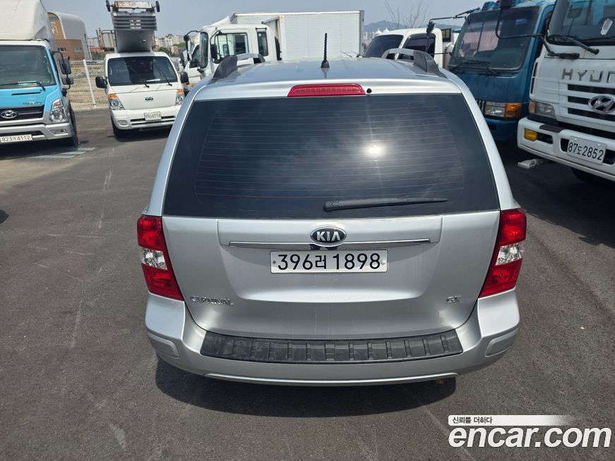 Kia Canival 2013