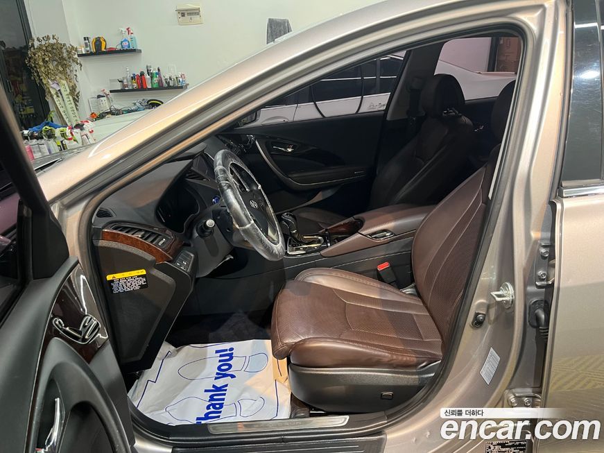 Hyundai Grandeur 2011