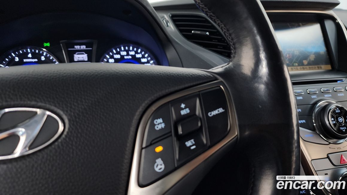 Hyundai Grandeur 2012