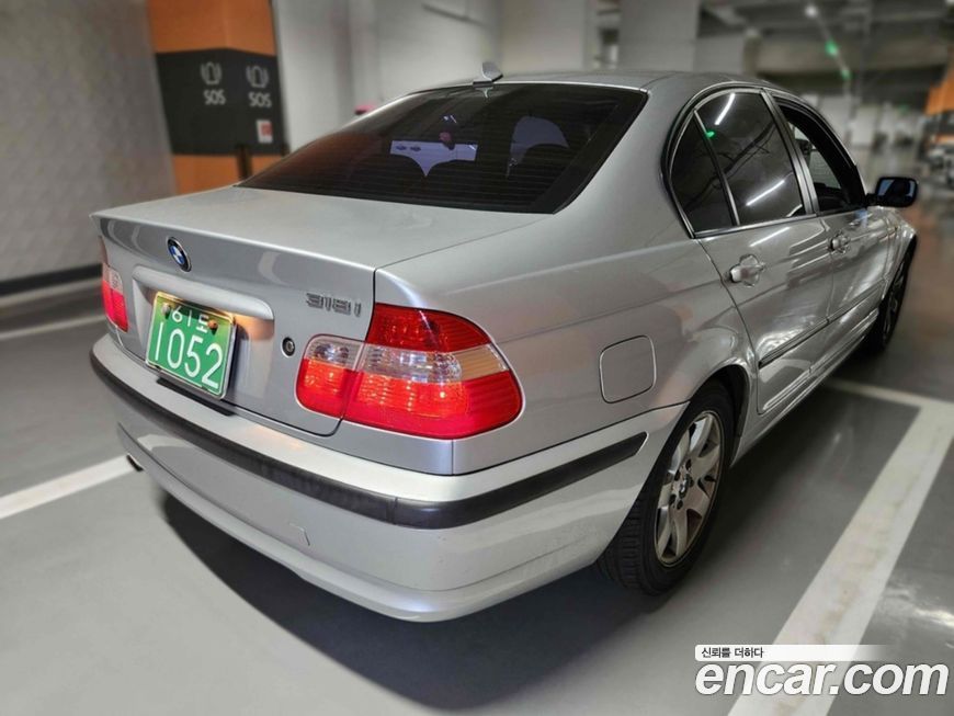 BMW 3-Series 2004
