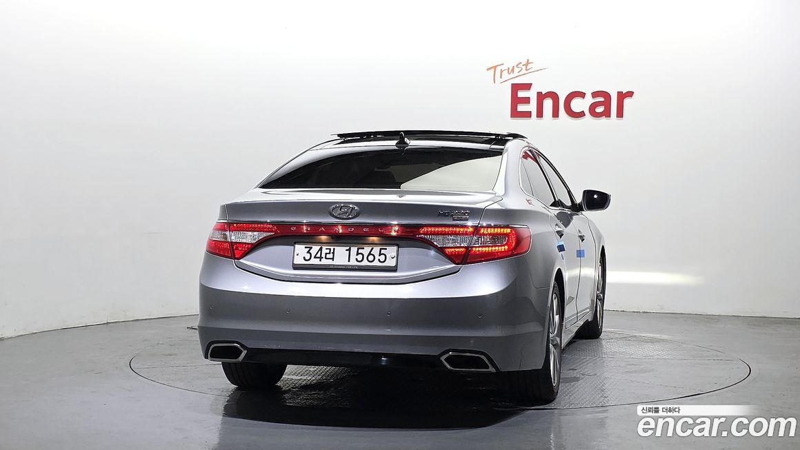 Hyundai Grandeur 2015