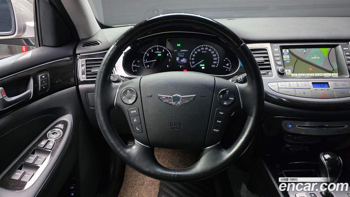 Hyundai Genesis 2012