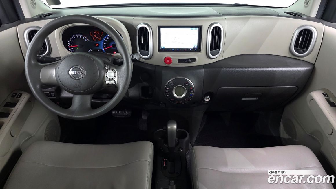Nissan Cube 2011