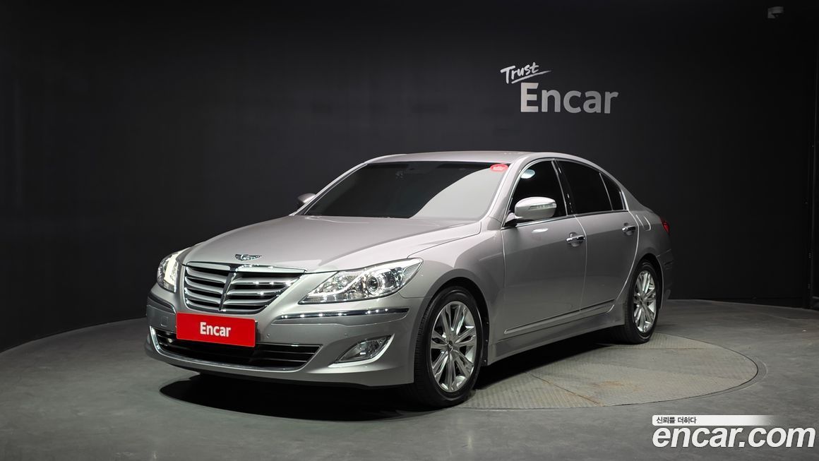 Hyundai Genesis 2012