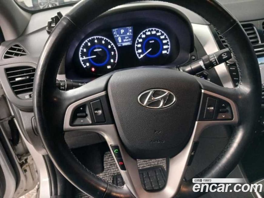 Hyundai Accent 2014