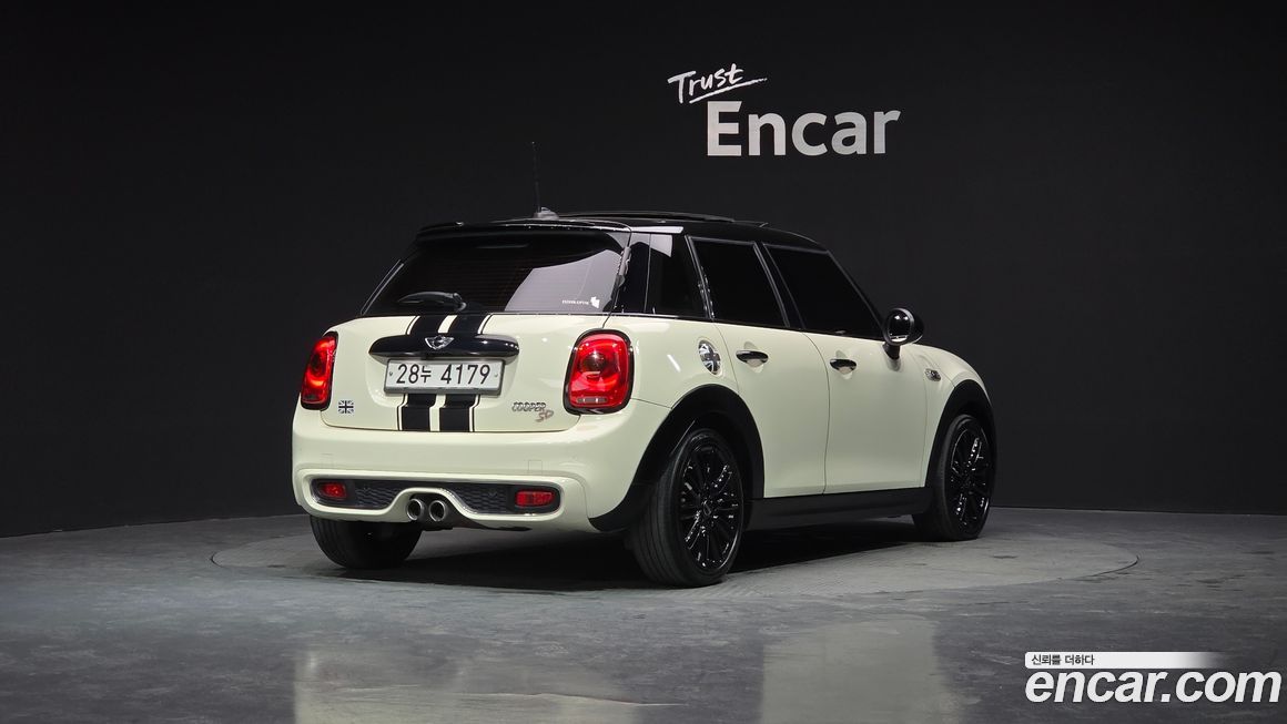 Mini Cooper 2015
