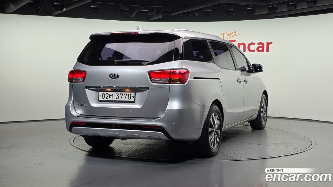 Kia Canival 2017