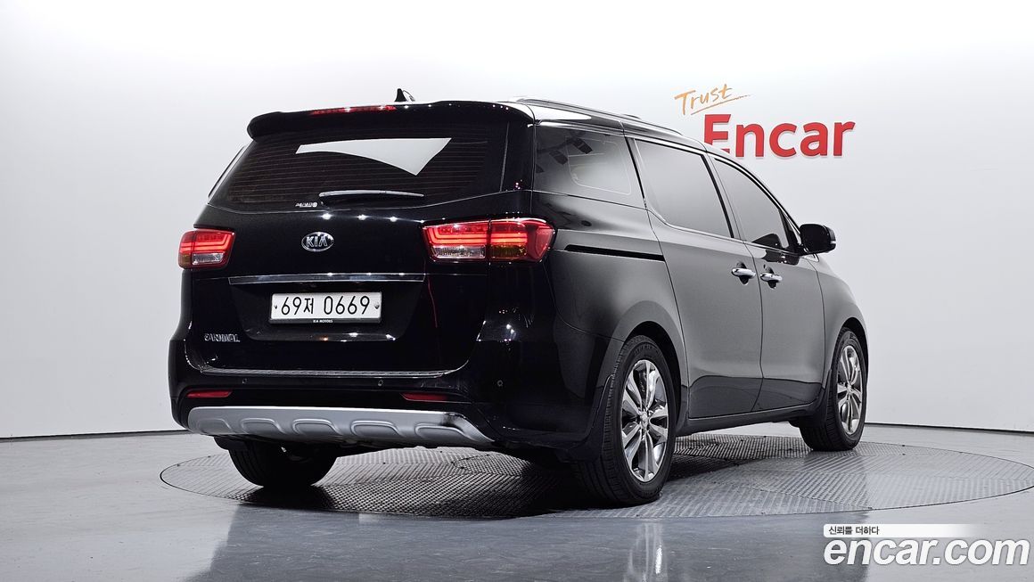 Kia Canival 2016