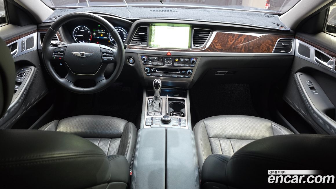 Hyundai Genesis 2016