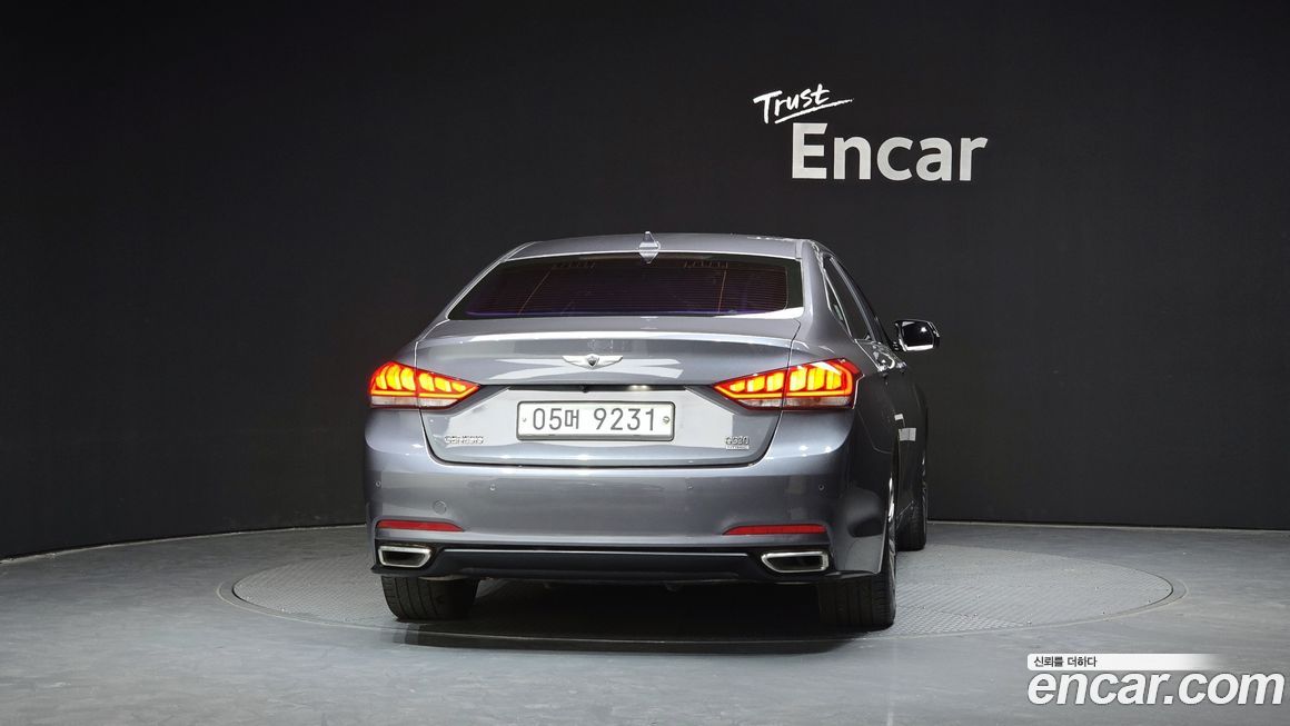 Hyundai Genesis 2016