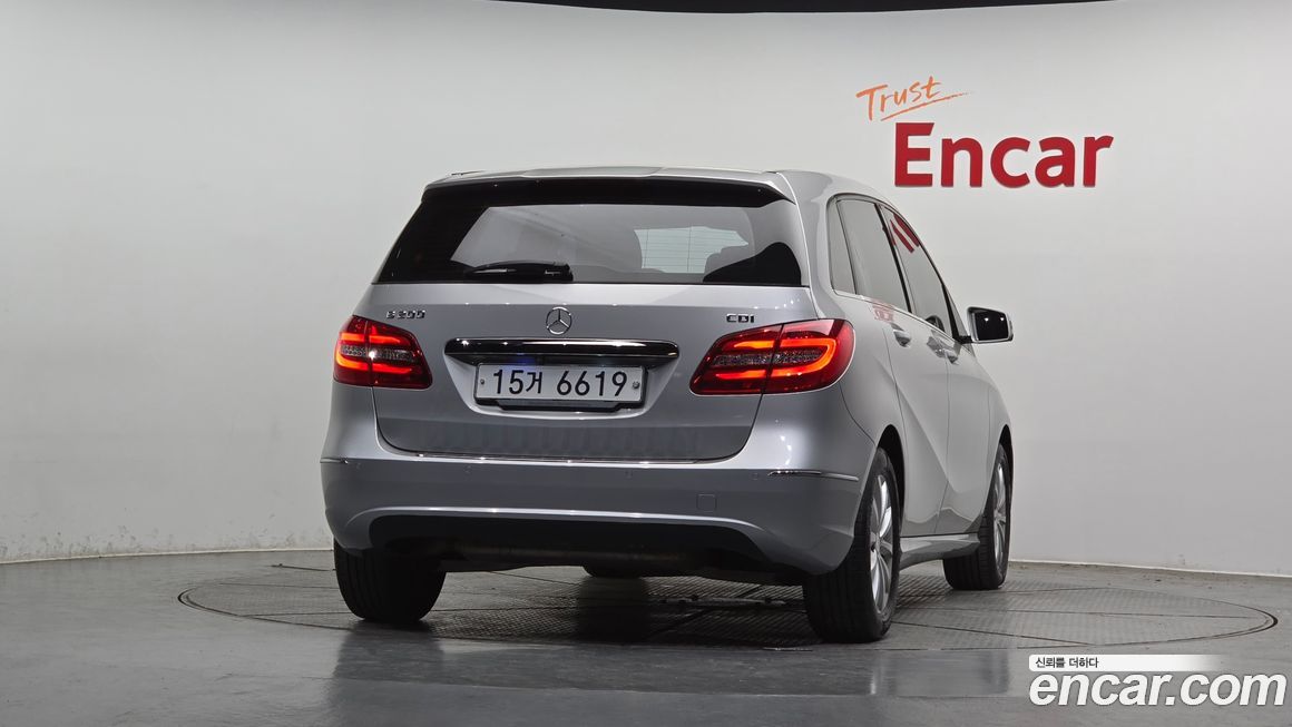 Mercedes-Benz B-Class 2015