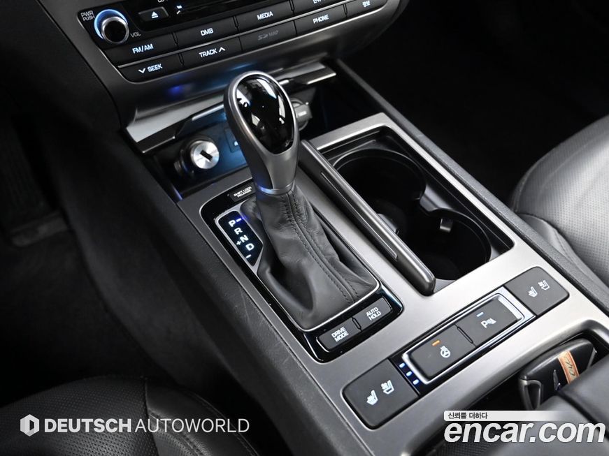 Hyundai Genesis 2016