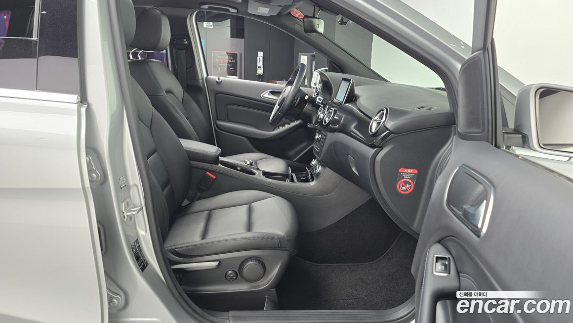 Mercedes-Benz B-Class 2015