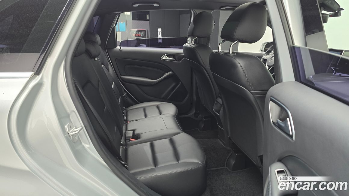 Mercedes-Benz B-Class 2015