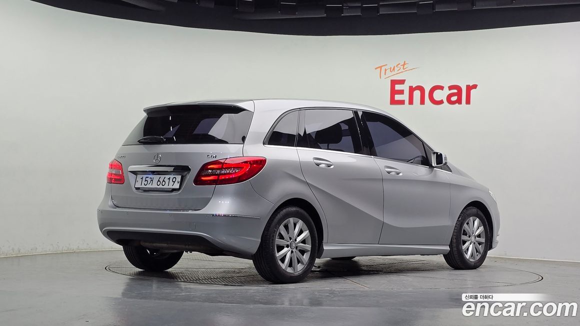 Mercedes-Benz B-Class 2015