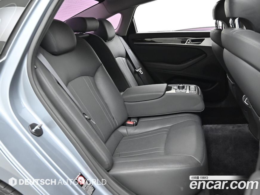 Hyundai Genesis 2016