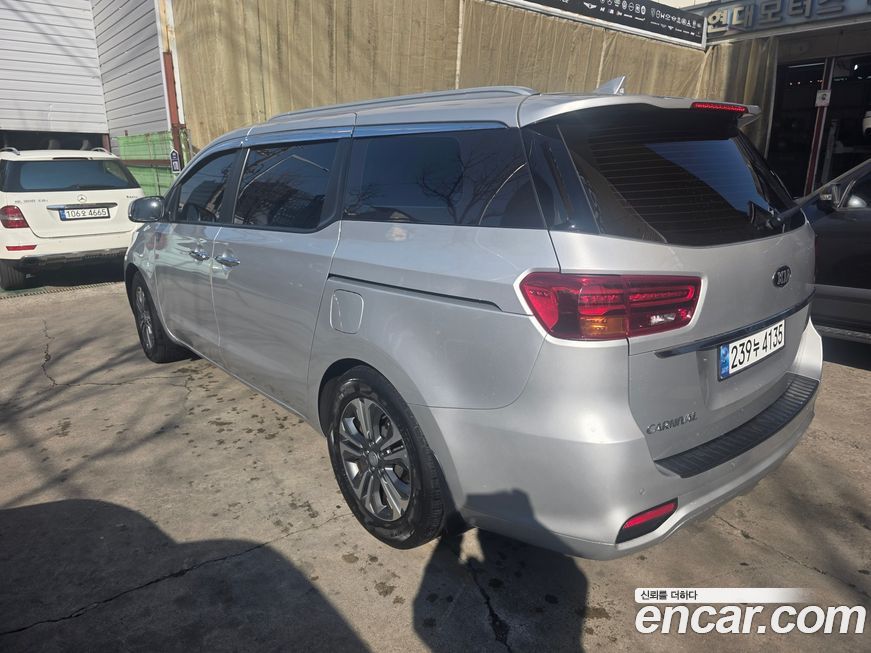 Kia Canival 2019
