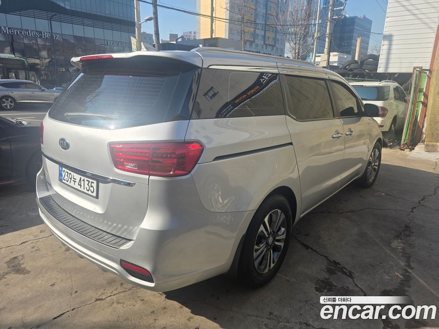 Kia Canival 2019