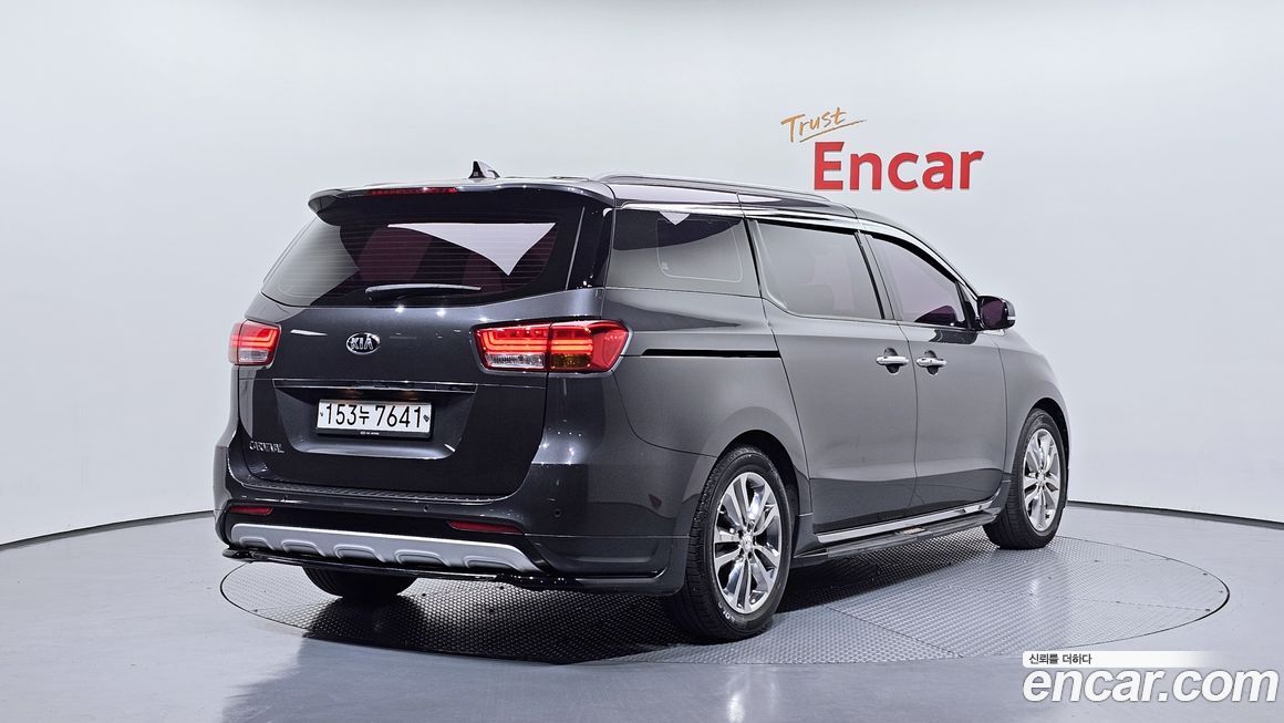 Kia Canival 2018