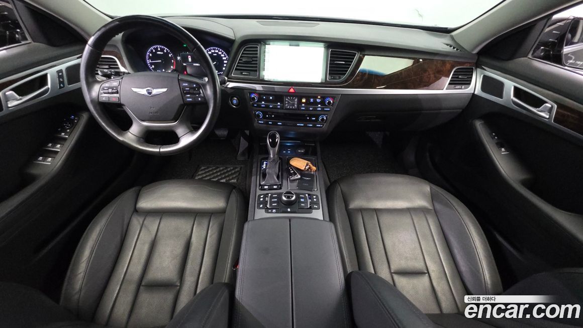 Hyundai Genesis 2016