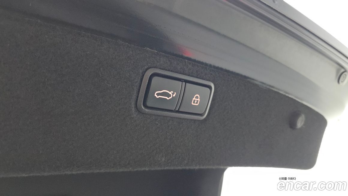 Hyundai Genesis 2016