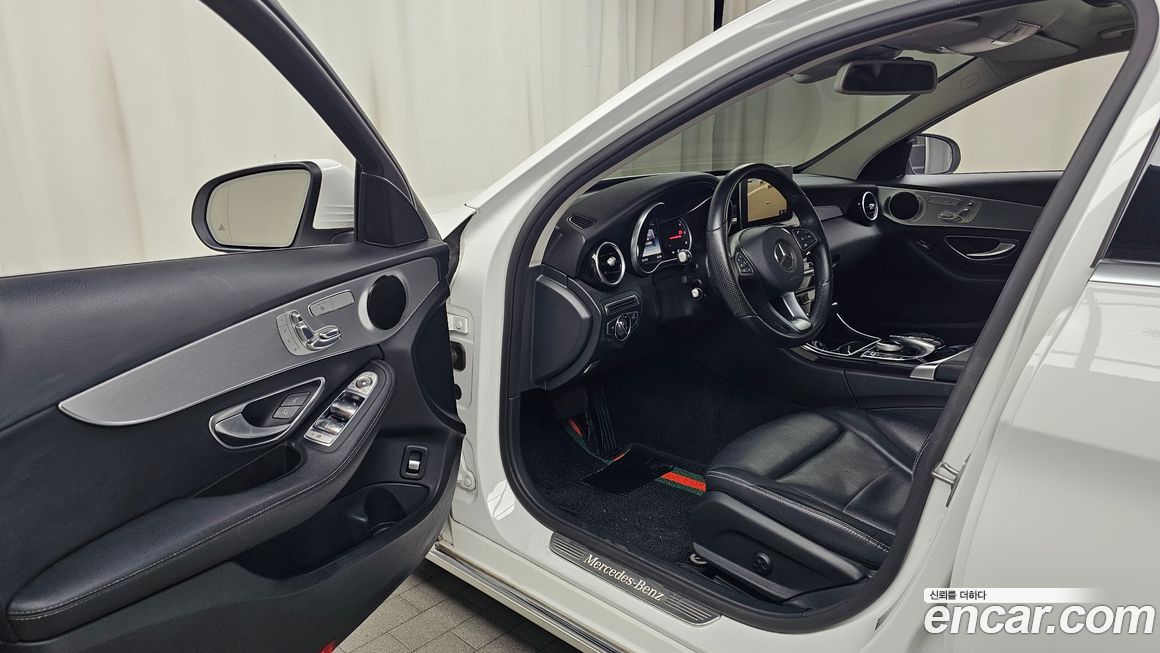Mercedes-Benz C-Class 2017