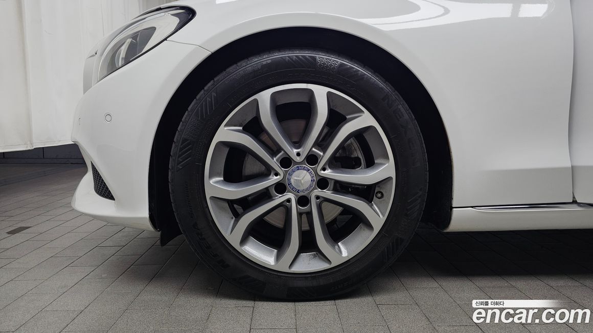 Mercedes-Benz C-Class 2017