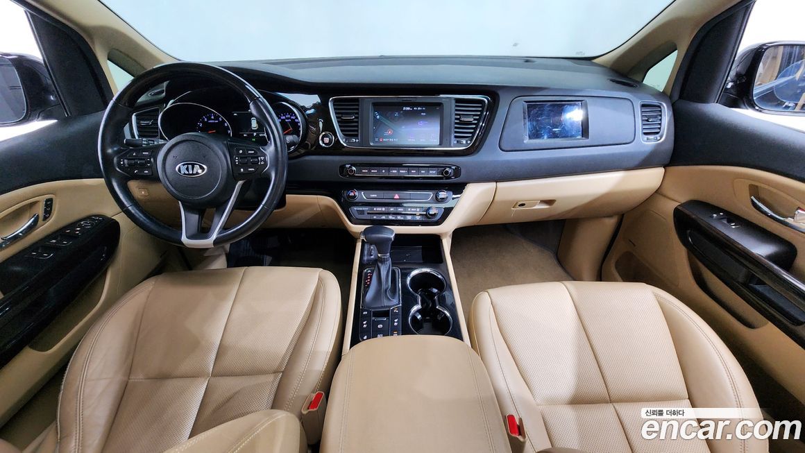Kia Canival 2019